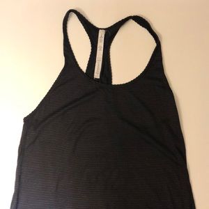 Lululemon tank top size 6